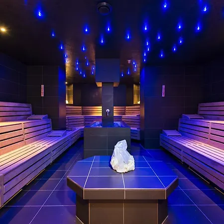 Ξενοδοχείο Kempinski Residences 5*