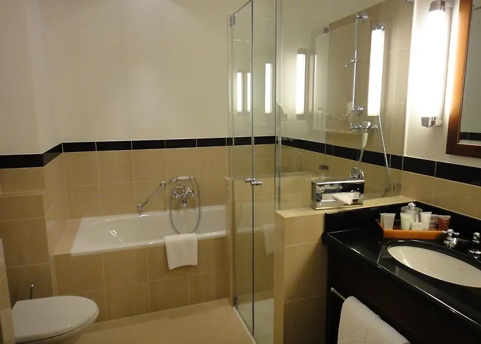 Kempinski Residences Szálloda