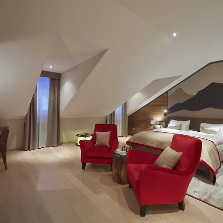 Kempinski Residences 5*